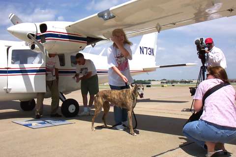 Yvonne and Maggie facing the Dallas press.